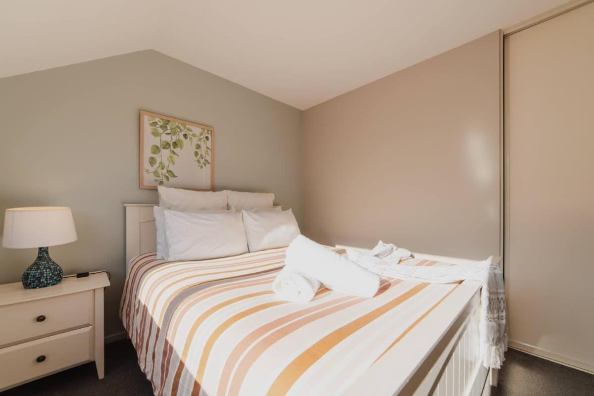 Quaint Worcester Quarters - 3br Delight Holiday home Christchurch